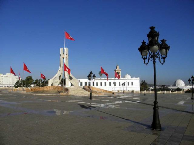 Tunis - Place du Gouvernement