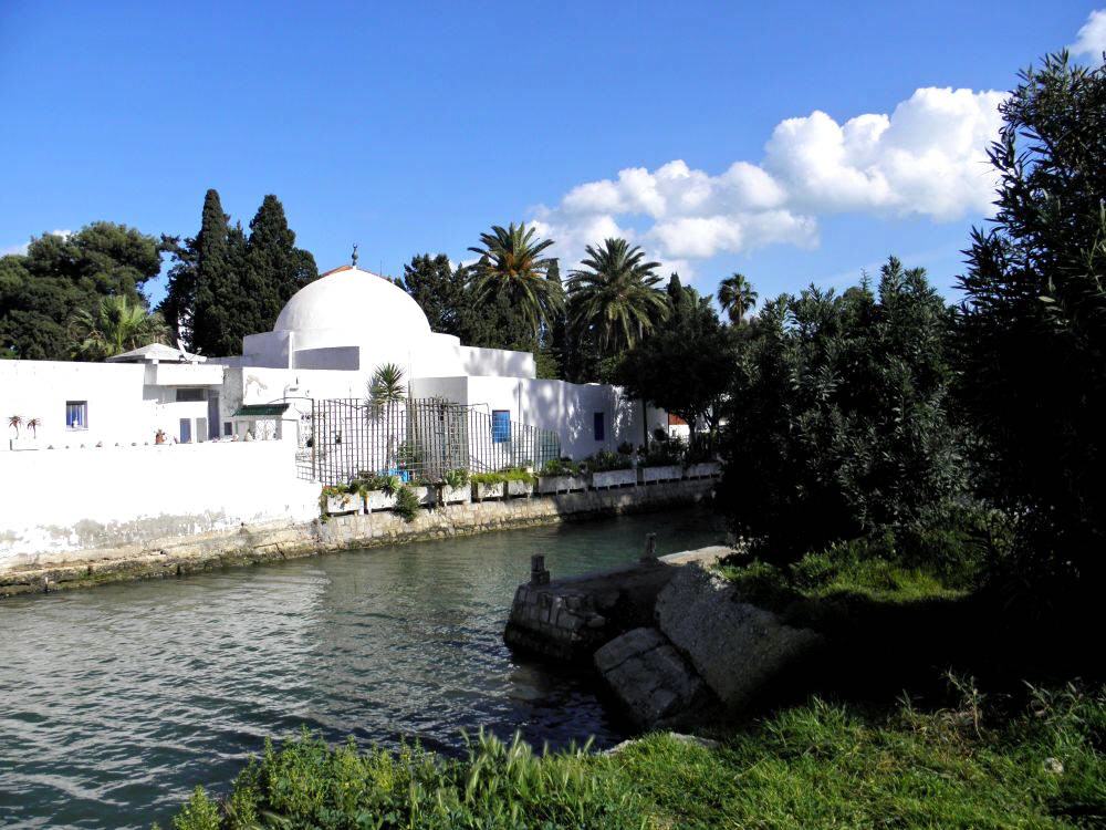 Tunis - Salammbo
